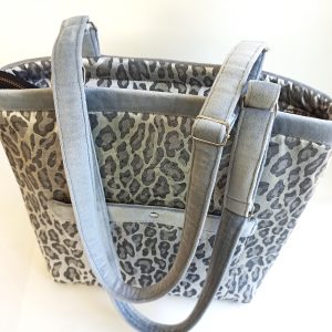 women handmade tote bag